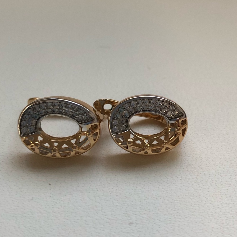 Gold-plated lever back earrings